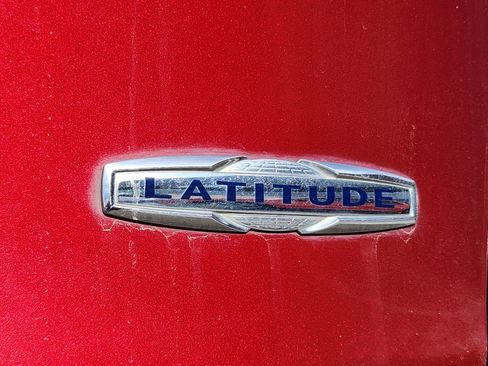 Used 2017 Jeep Cherokee Latitude w/ Safety/Convenience Group image 13