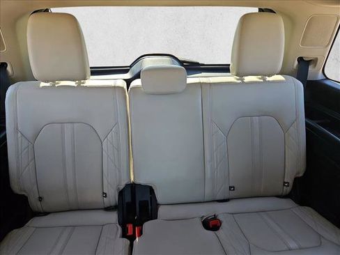 Used 2020 Ford Expedition Platinum image 19
