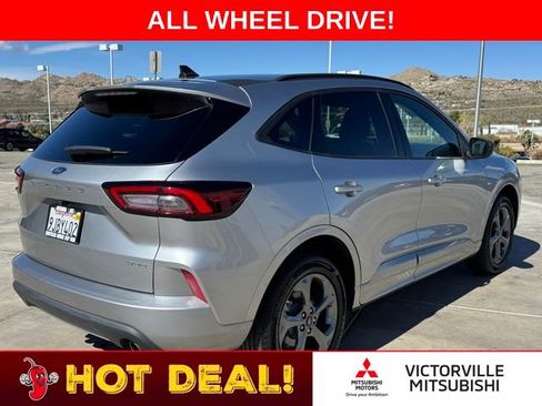 Used 2023 Ford Escape ST-Line AWD/4WD image 6