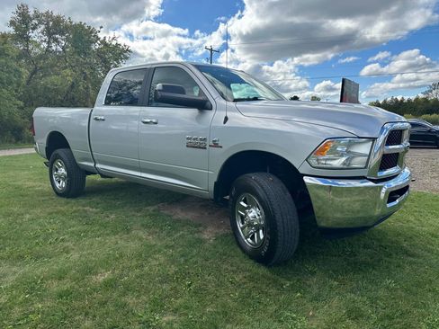 Used 2017 RAM 2500 SLT image 3