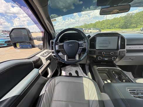 Used 2022 Ford F350 Limited AWD/4WD image 22