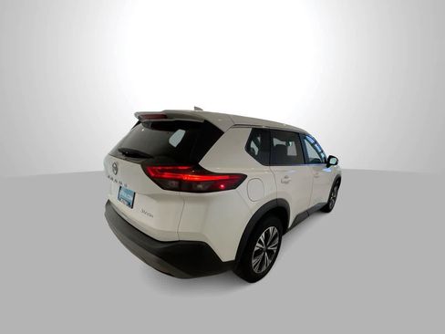 Used 2023 Nissan Rogue SV image 8