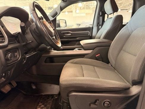 Used 2022 RAM 1500 Big Horn AWD/4WD image 9