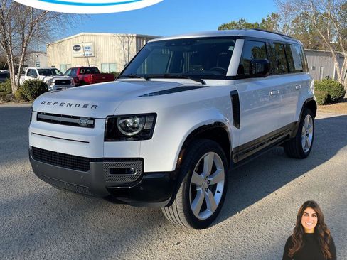 Used 2024 Land Rover Defender 110 X-Dynamic SE image 1