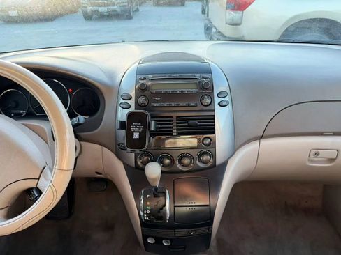Used 2008 Toyota Sienna LE image 8