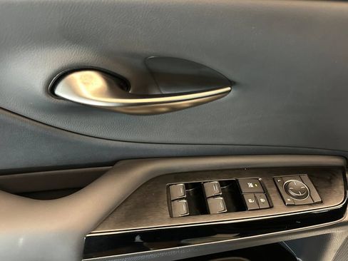 Used 2025 Lexus ES 350 w/ Accessory Package (Z2) FWD image 11