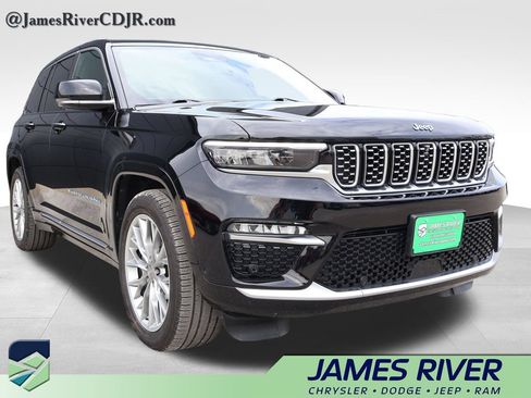Used 2023 Jeep Grand Cherokee Summit w/ Luxury Tech Group V AWD/4WD image 6