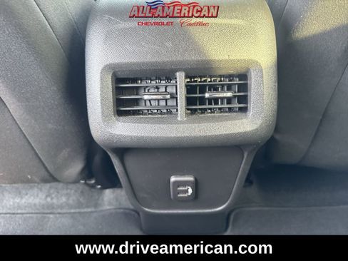 Used 2023 Chevrolet Equinox LT image 20