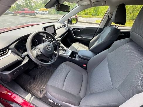Certified 2023 Toyota RAV4 XLE AWD/4WD image 11