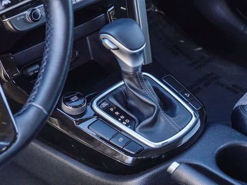 Certified 2024 Kia Seltos S image 18