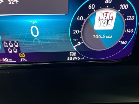 Used 2024 Volkswagen Atlas SE image 12