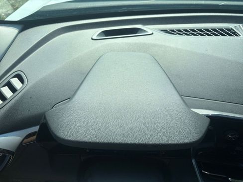 Used 2025 Chevrolet TrailBlazer LT FWD image 35