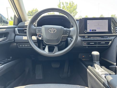 Used 2026 Toyota Camry LE FWD image 16