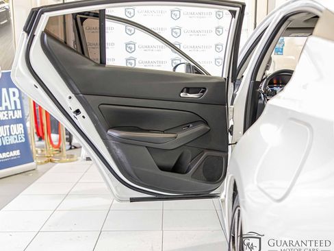 Used 2019 Nissan Altima 2.5 SR w/ SR Premium Package image 32