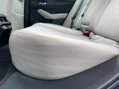 Used 2025 Honda Accord SE image 39