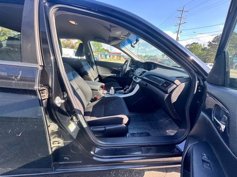 Used 2013 Honda Accord Sport image 8