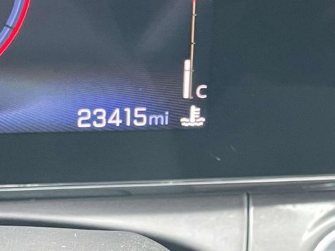 Used 2024 Chevrolet Trax ACTIV w/ Sunroof Package image 39