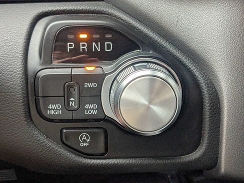 Used 2024 RAM 1500 Laramie AWD/4WD image 24