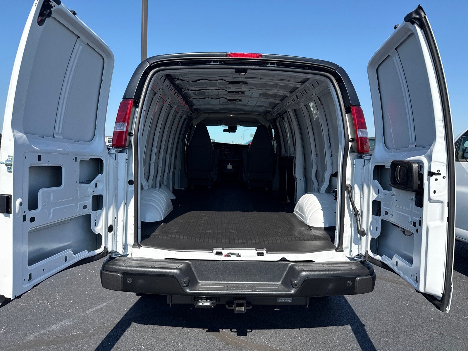 New 2025 Chevrolet Express 2500 Extended w/ Enhanced Convenience Package RWD image 6
