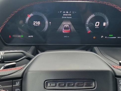 Used 2024 Dodge Charger Daytona Scat Pack w/ Plus Group AWD/4WD image 14