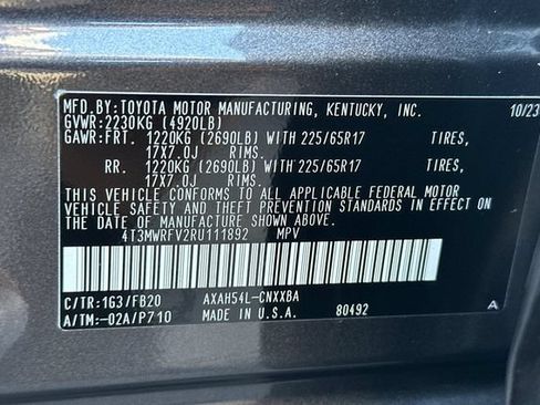 Used 2024 Toyota RAV4 LE AWD/4WD image 34