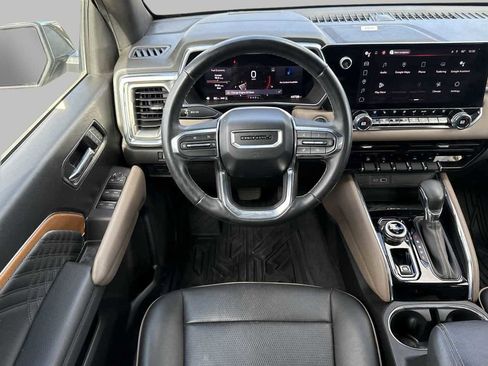 Used 2023 GMC Canyon Denali image 14