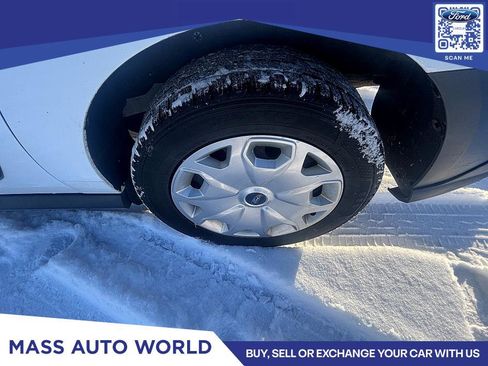 Used 2016 Ford Transit Connect XL image 2