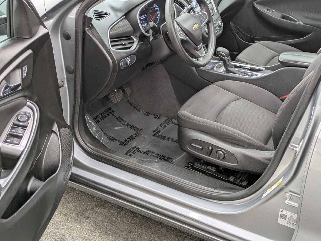 Used 2024 Chevrolet Malibu LT FWD image 23