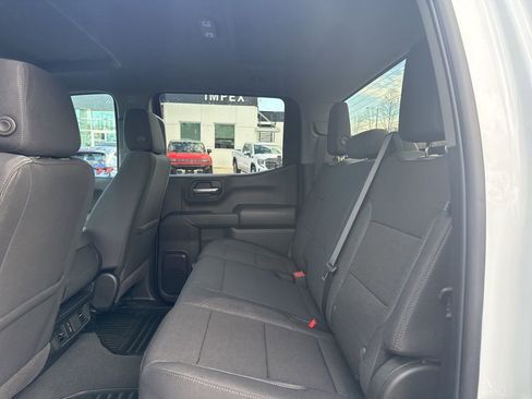 Used 2026 Chevrolet Silverado 1500 Custom RWD image 12