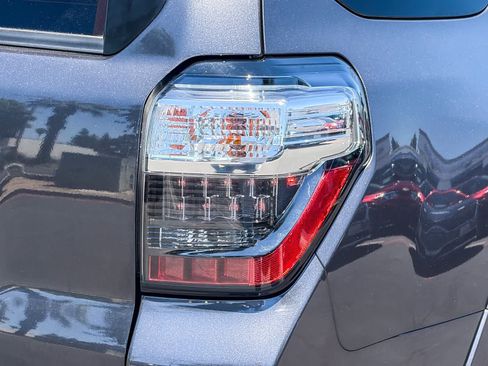 Used 2023 Toyota 4Runner TRD Off-Road Premium w/ Moonroof Package AWD/4WD image 8