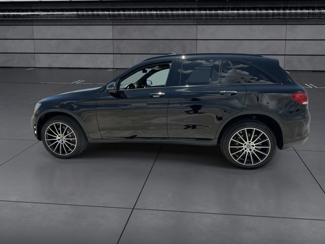 Used 2022 Mercedes-Benz GLC 300 4MATIC image 5