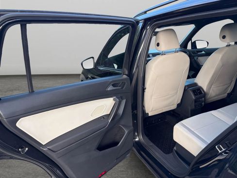 Used 2021 Volkswagen Tiguan SE R-Line AWD/4WD image 14