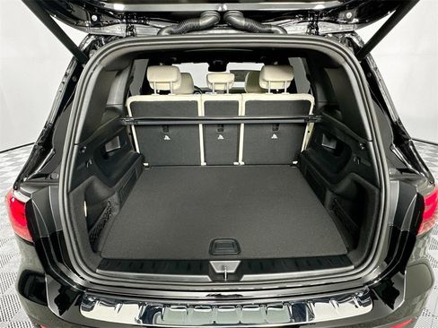 Certified 2025 Mercedes-Benz GLB 250 image 27