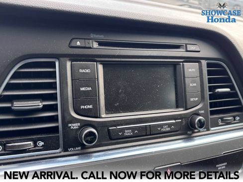 Used 2016 Hyundai Sonata SE FWD image 10