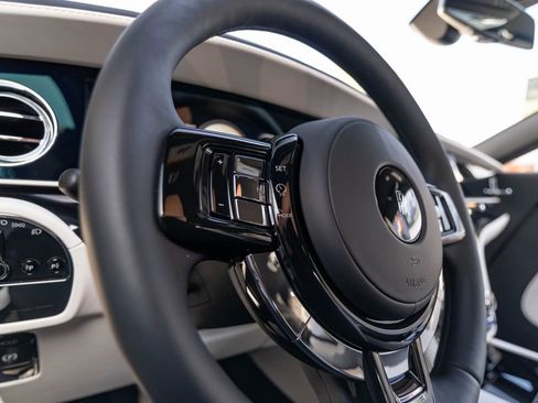 Used 2025 Rolls-Royce Spectre w/ Spectre Launch Package AWD/4WD image 17