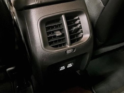 Used 2021 Jeep Cherokee Latitude Plus image 11