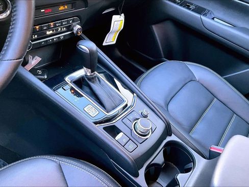 Certified 2025 MAZDA CX-5 AWD 2.5 S w/ Preferred Package image 10