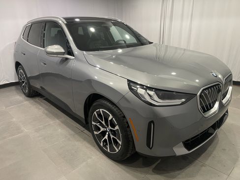 New 2026 BMW X3 xDrive30 w/ Premium Package image 3