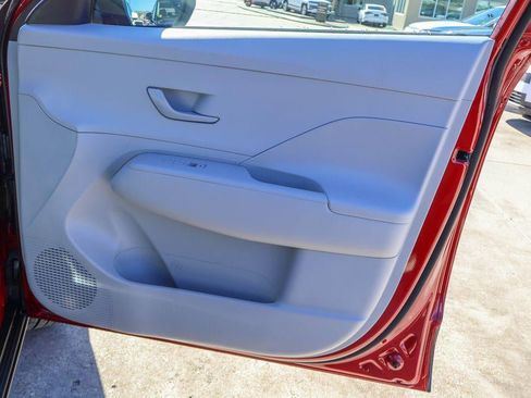 New 2026 Hyundai Kona SE image 12