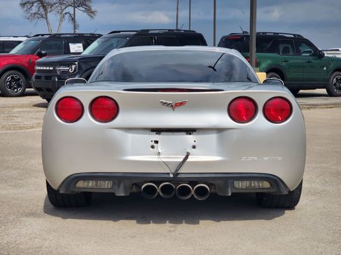 Used 2010 Chevrolet Corvette Coupe w/ Preferred Equipment Group image 8