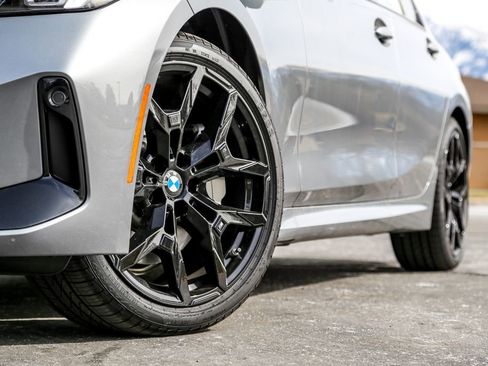 New 2026 BMW 330i xDrive Sedan w/ M Sport Package image 9