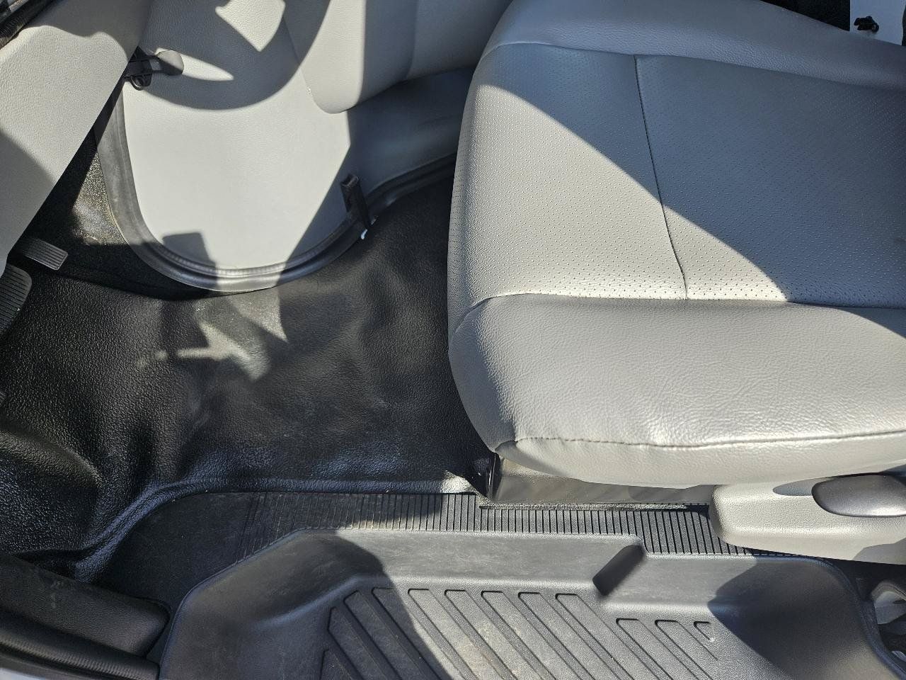 Used 2023 Ford E-350 and Econoline 350 Super Duty w/ Power Windows & Locks Group RWD image 6