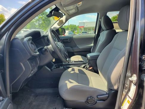 Used 2023 Toyota Tacoma SR AWD/4WD image 16