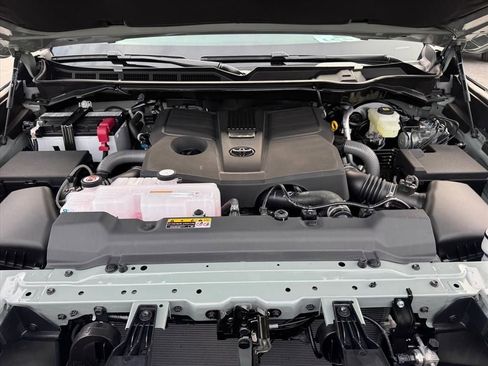 New 2026 Toyota Tundra Platinum image 11