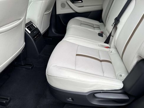 Used 2025 MAZDA CX-90 3.3 Turbo S w/ Premium Package image 19