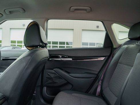 Used 2023 Kia Seltos S FWD image 17