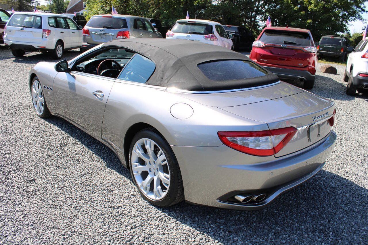 Used 2010 Maserati GranTurismo Convertible RWD image 17