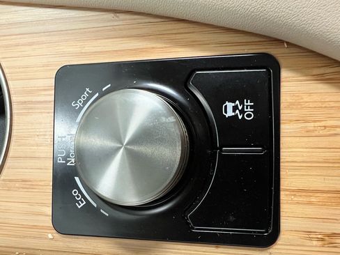 Used 2022 Lexus RX 350L FWD w/ Premium Package image 29