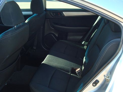 Used 2017 Subaru Legacy 2.5i w/ Alloy Wheel Package image 7