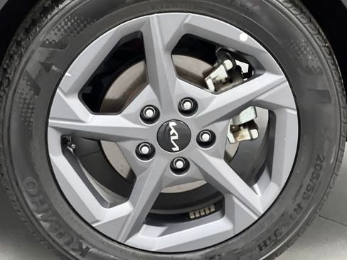 Used 2025 Kia K4 FWD image 60